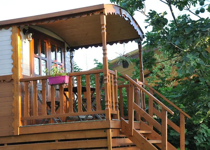 Campsite Roulotte Beaulieu *